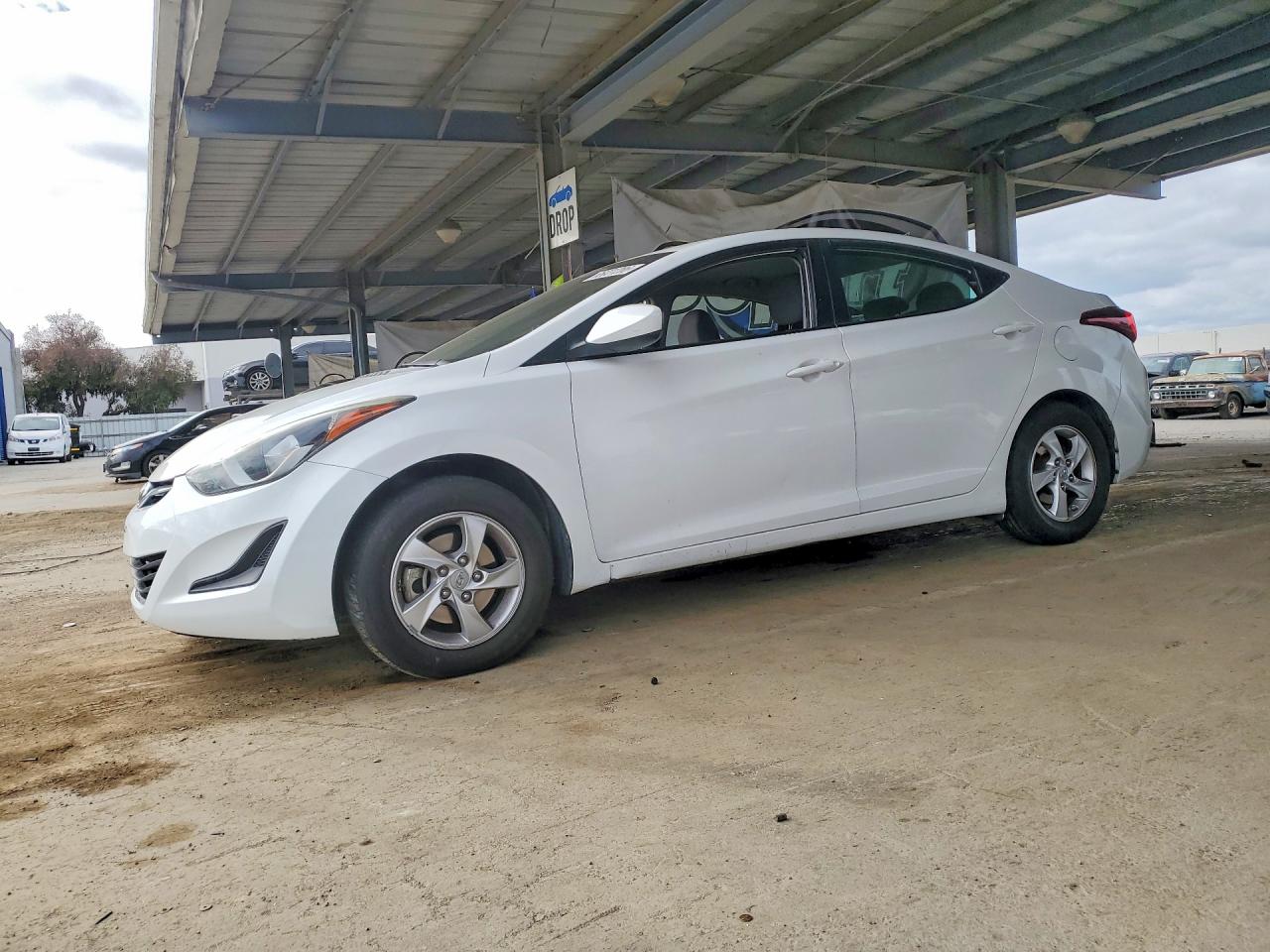 2015 HYUNDAI ELANTRA GLS(Middle)
