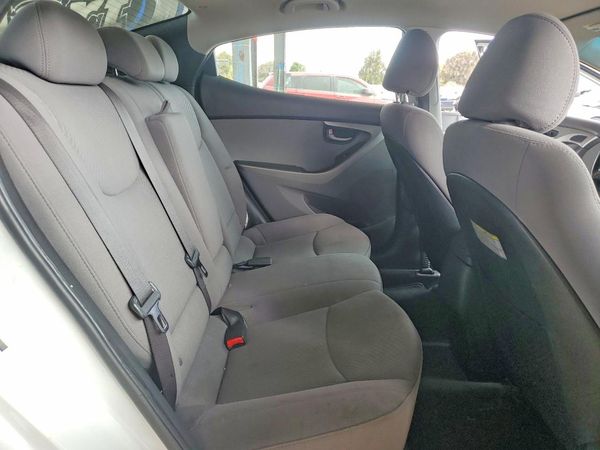 2015 HYUNDAI ELANTRA GLS(Middle)