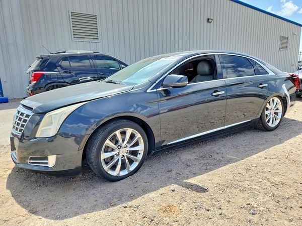 2013 CADILLAC XTS Luxury