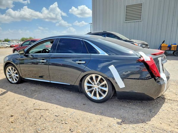 2013 CADILLAC XTS Luxury