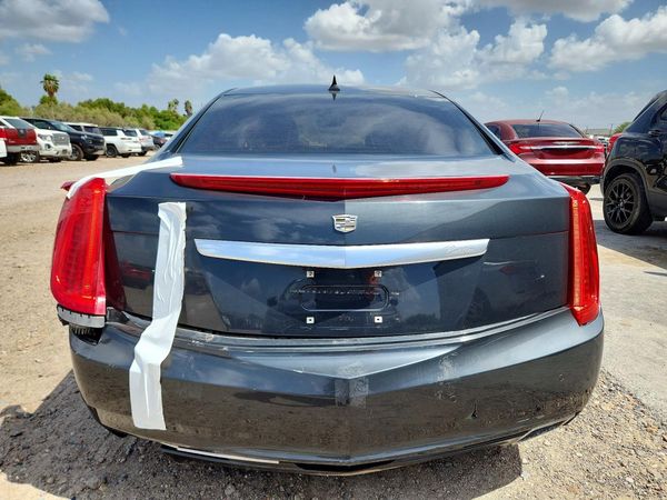 2013 CADILLAC XTS Luxury