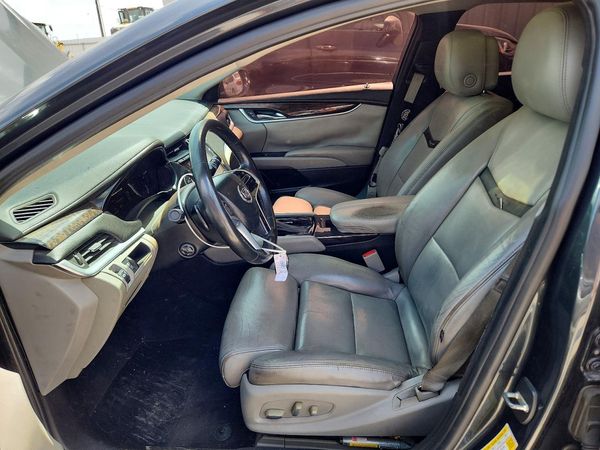 2013 CADILLAC XTS Luxury