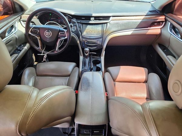 2013 CADILLAC XTS Luxury