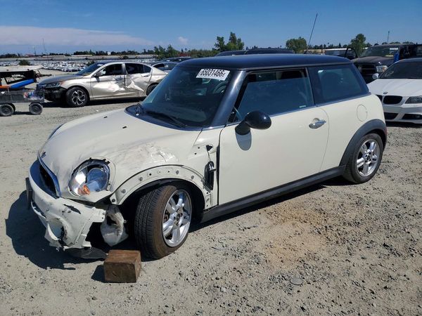 2013 MINI COOPER