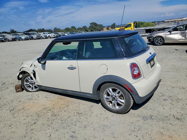 2013 MINI COOPER