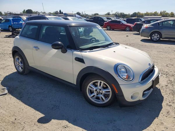 2013 MINI COOPER