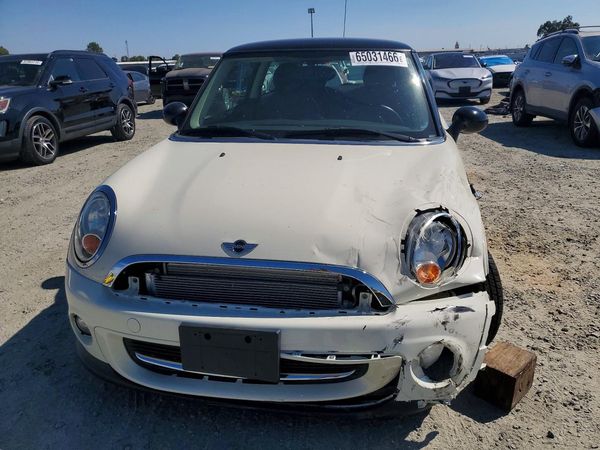 2013 MINI COOPER