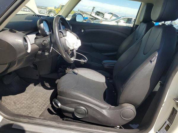 2013 MINI COOPER