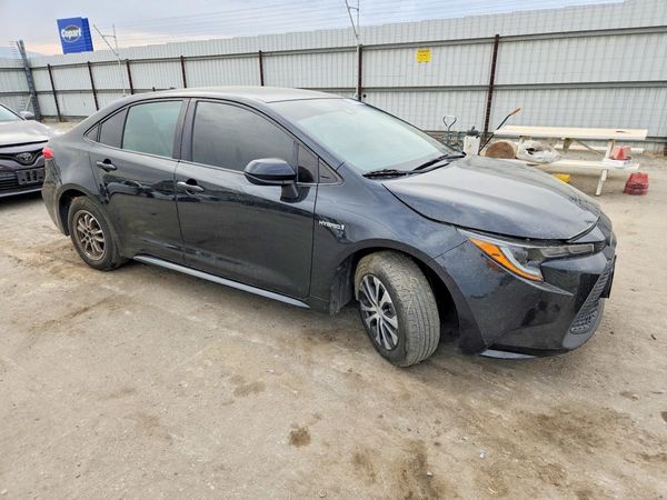 2021 TOYOTA COROLLA LE — Passenger 3/4