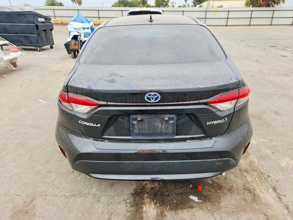 2021 TOYOTA COROLLA LE — DIRR