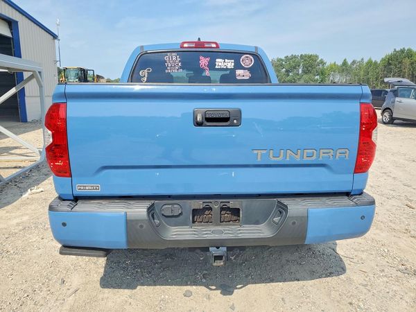 2020 TOYOTA TUNDRA