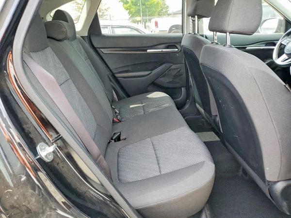 2022 KIA SELTOS LX
