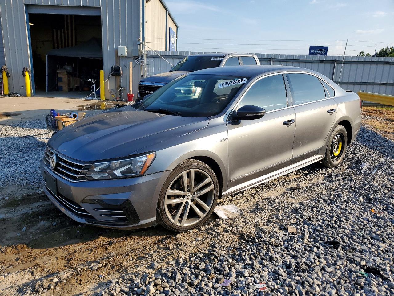 2017 VOLKSWAGEN PASSAT R-Line