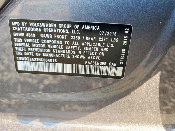 2017 VOLKSWAGEN PASSAT R-Line