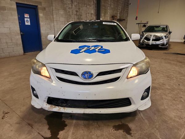 2013 TOYOTA COROLLA
