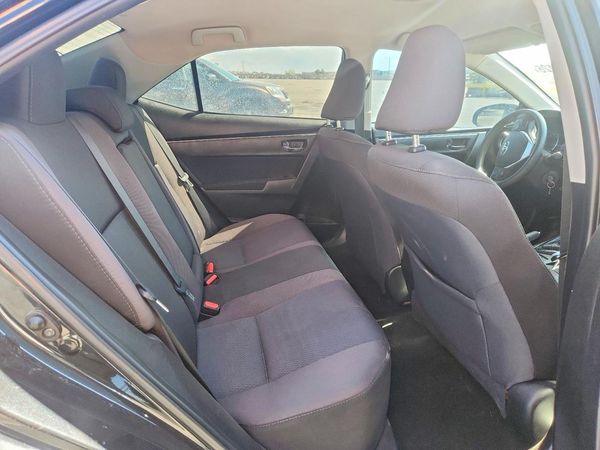 2017 TOYOTA COROLLA