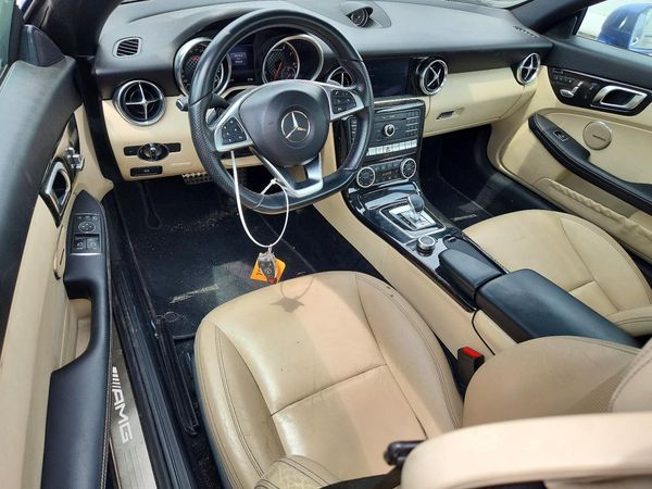 2017 MERCEDES-BENZ SLC
