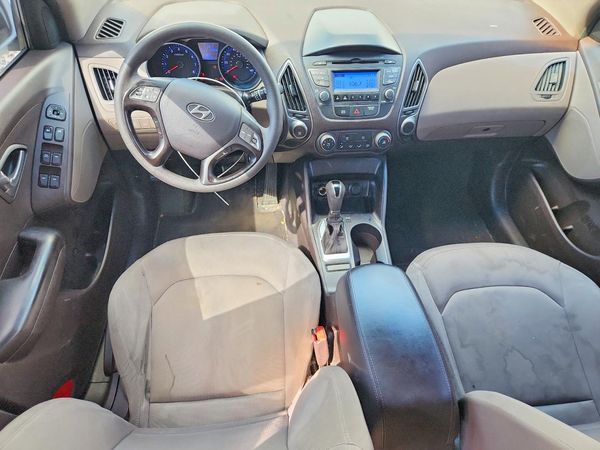 2015 HYUNDAI TUCSON GL (Middle-Low)