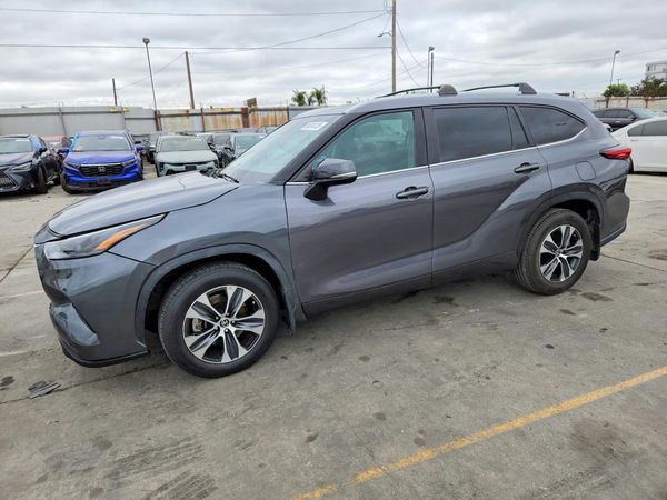 2023 TOYOTA HIGHLANDER