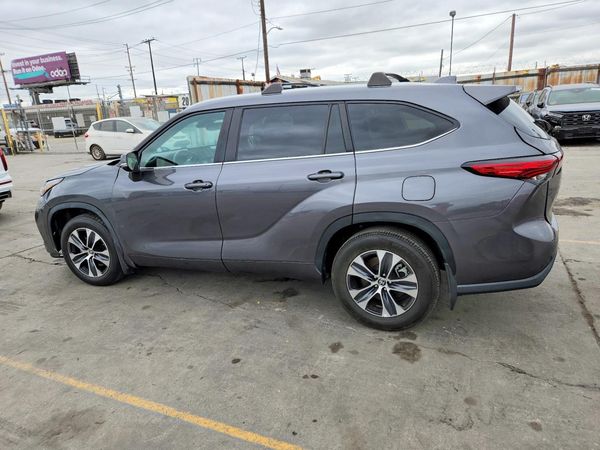 2023 TOYOTA HIGHLANDER