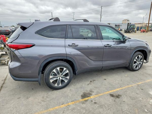2023 TOYOTA HIGHLANDER