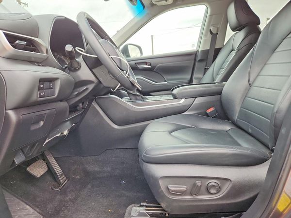 2023 TOYOTA HIGHLANDER