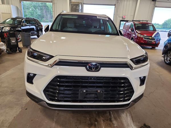 2024 TOYOTA GRAND HIGHLANDER