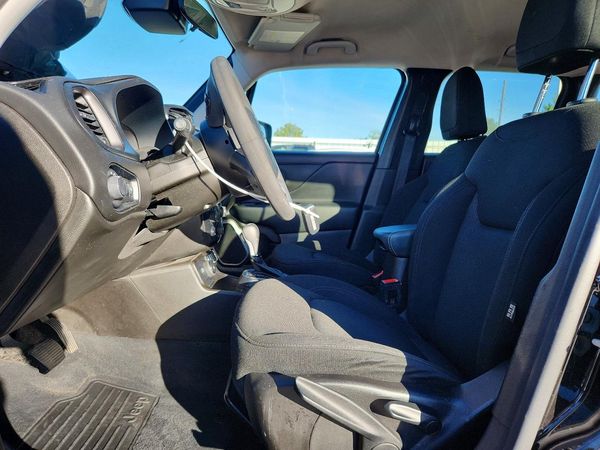 2023 JEEP RENEGADE Latitude, Upland