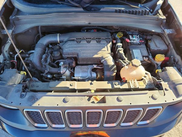 2023 JEEP RENEGADE Latitude, Upland
