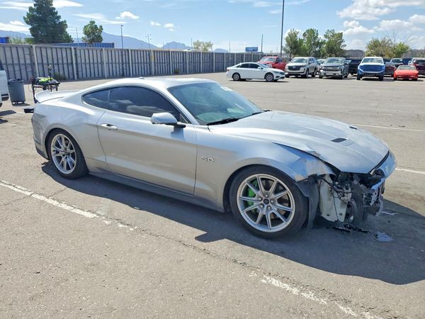 2020 FORD MUSTANG