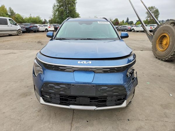 2023 KIA NIRO
