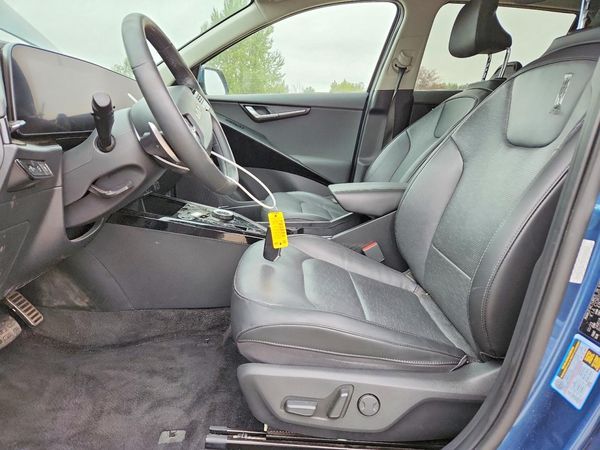 2023 KIA NIRO