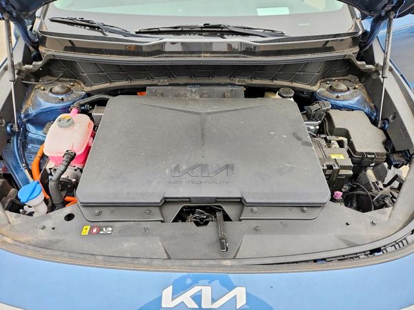 2023 KIA NIRO