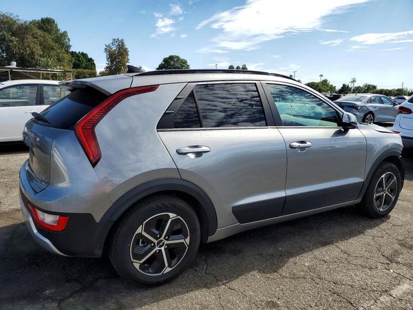 2024 KIA NIRO