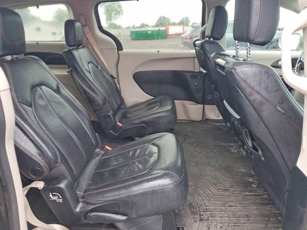 2017 CHRYSLER PACIFICA Touring L Plus
