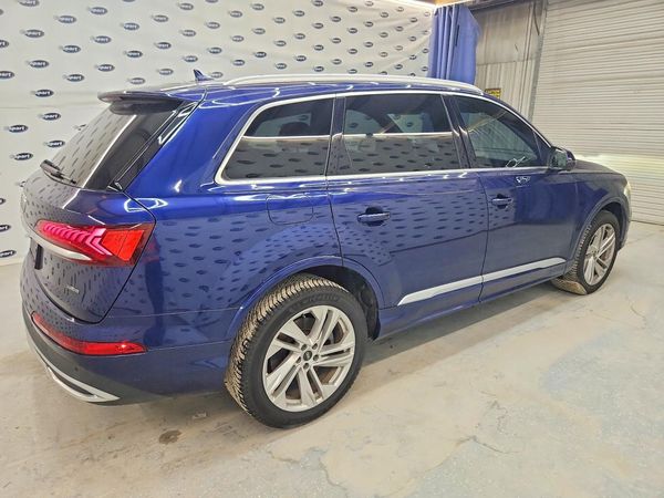 2021 AUDI Q7 quattro Premium Plus