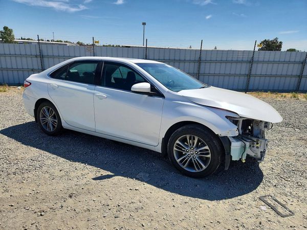 2017 TOYOTA CAMRY