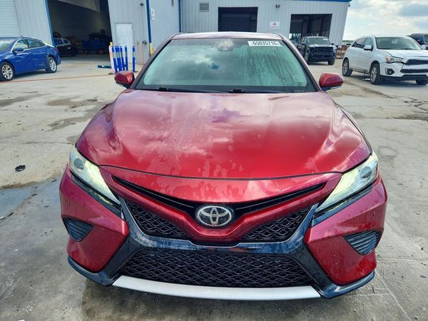 2018 TOYOTA CAMRY XSE