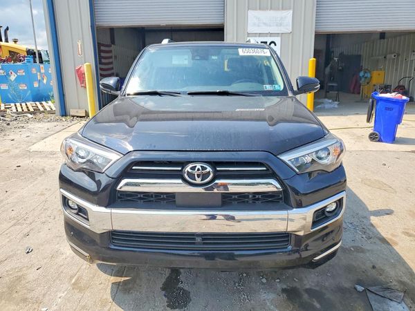 2024 TOYOTA 4RUNNER