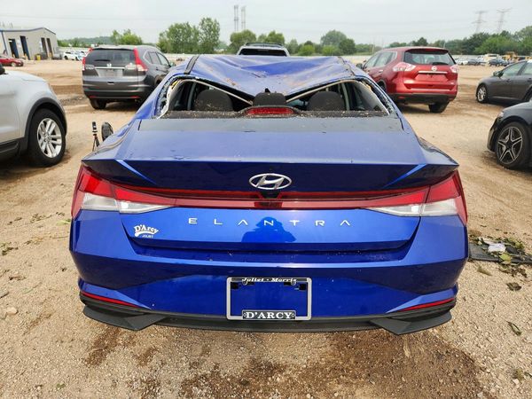 2022 HYUNDAI ELANTRA SEL