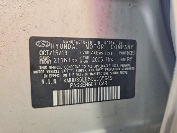 2013 HYUNDAI ELANTRA
