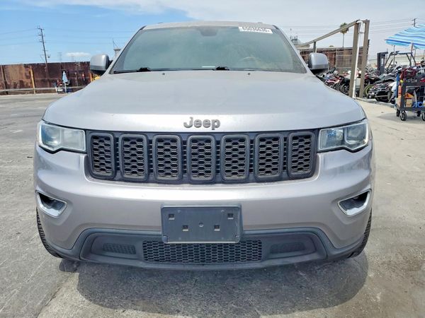 2018 JEEP GRAND CHEROKEE Laredo