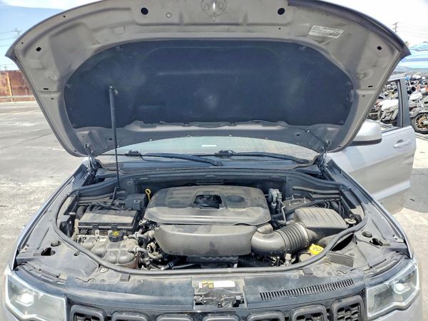 2018 JEEP GRAND CHEROKEE Laredo