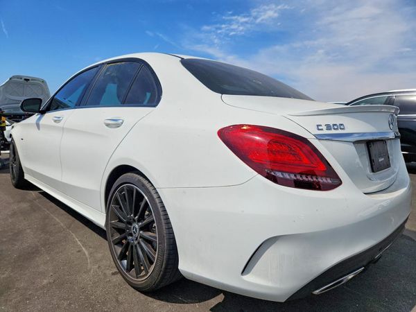 2021 MERCEDES-BENZ C