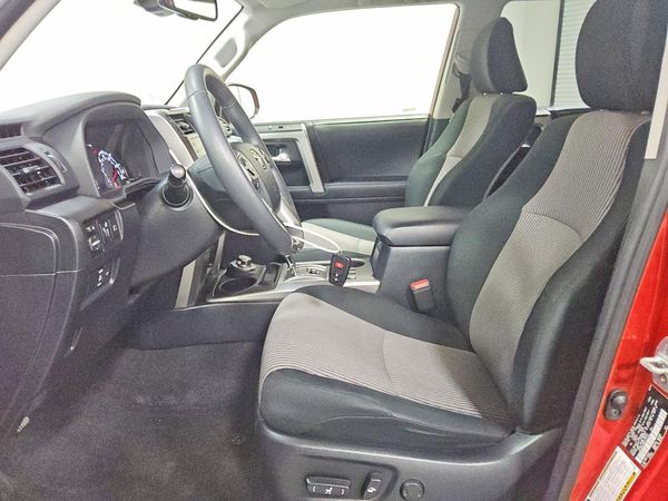 2024 TOYOTA 4RUNNER SR5 — DENT