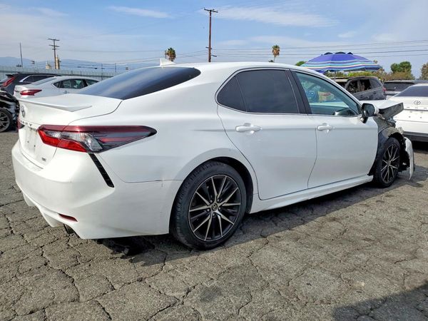 2021 TOYOTA CAMRY