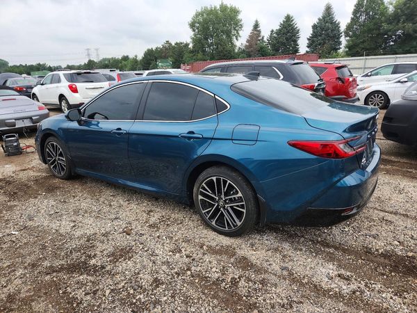 2026 TOYOTA CAMRY