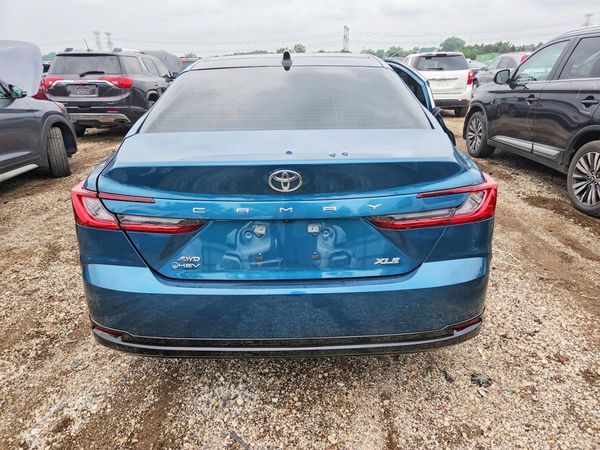 2026 TOYOTA CAMRY