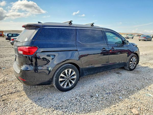 2015 KIA SEDONA