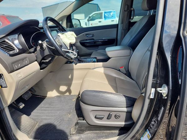 2015 KIA SEDONA